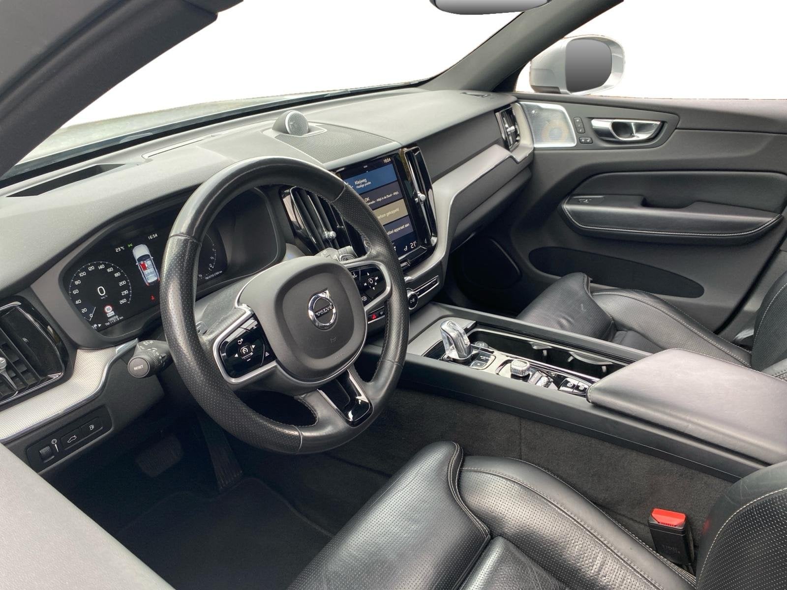 Volvo XC60 2.0 T8 Twin Engine AWD Inscription Automaat | 11-, 12 maanden, Gebruikt, Euro 6, 4 cilinders