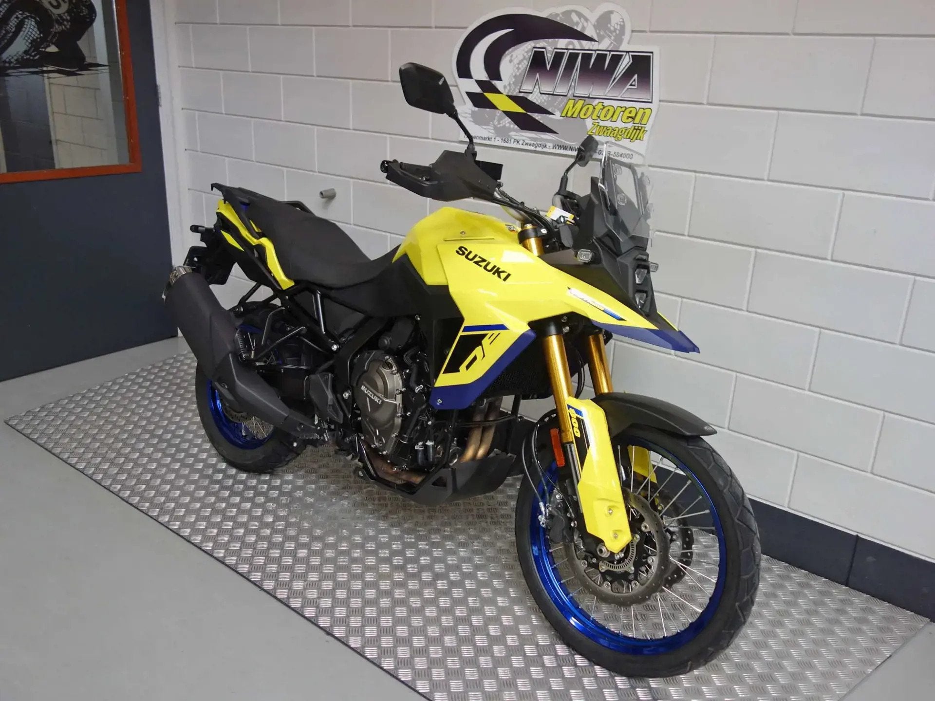 Suzuki V-Strom 800 DE, ABS, Meer dan 35 kW, Toermotor, Handgeschakeld