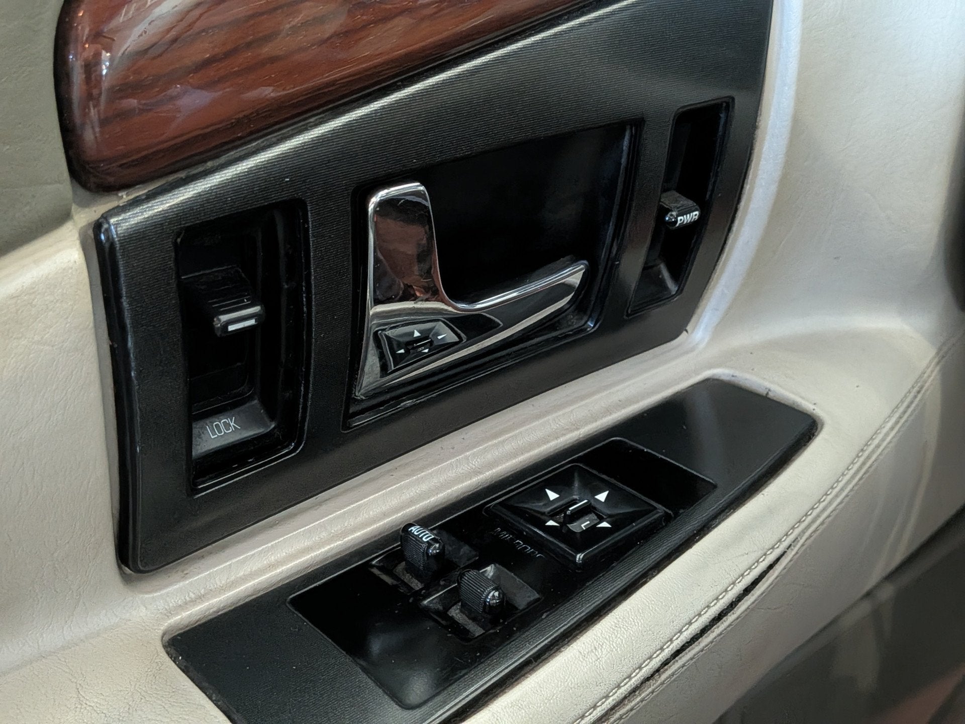 Cadillac Eldorado 4.6 Touring Coupé Automaat Airco, Leder,, foto 12