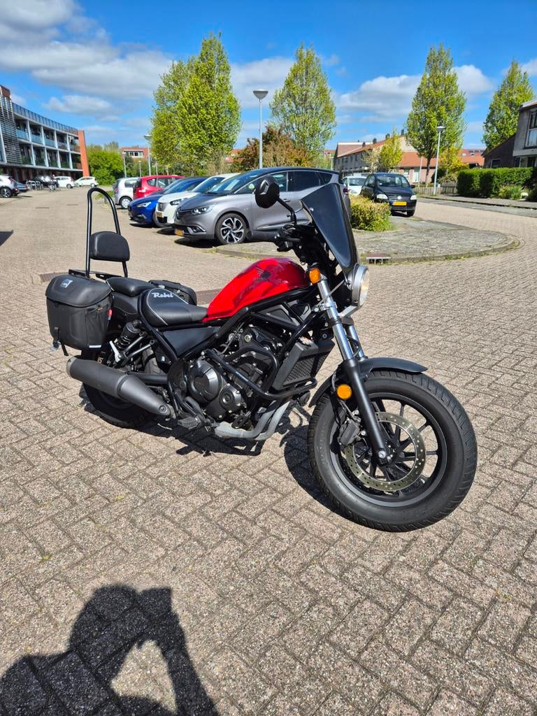 Honda Rebel CMX500 - inclusief Tomtom 550 navigatie, Particulier, Chopper