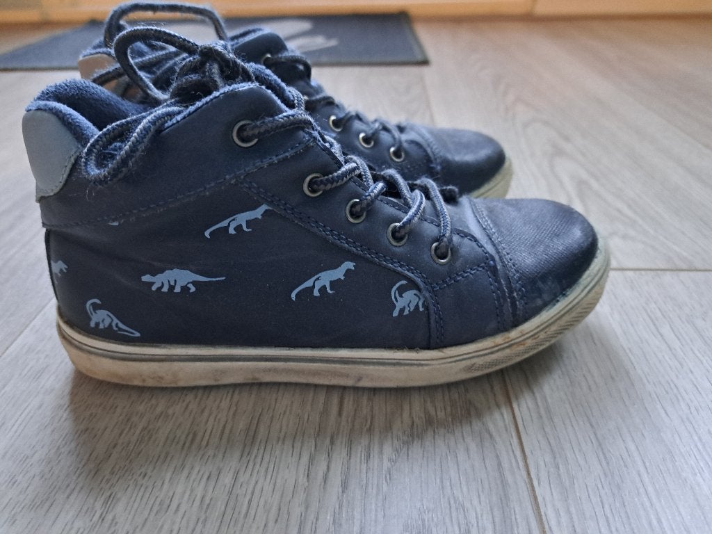 Blauwe veterschoenen maat 31 met dino's / hoge schoenen, Gebruikt, Schoenen, Ophalen of Verzenden, Jongen