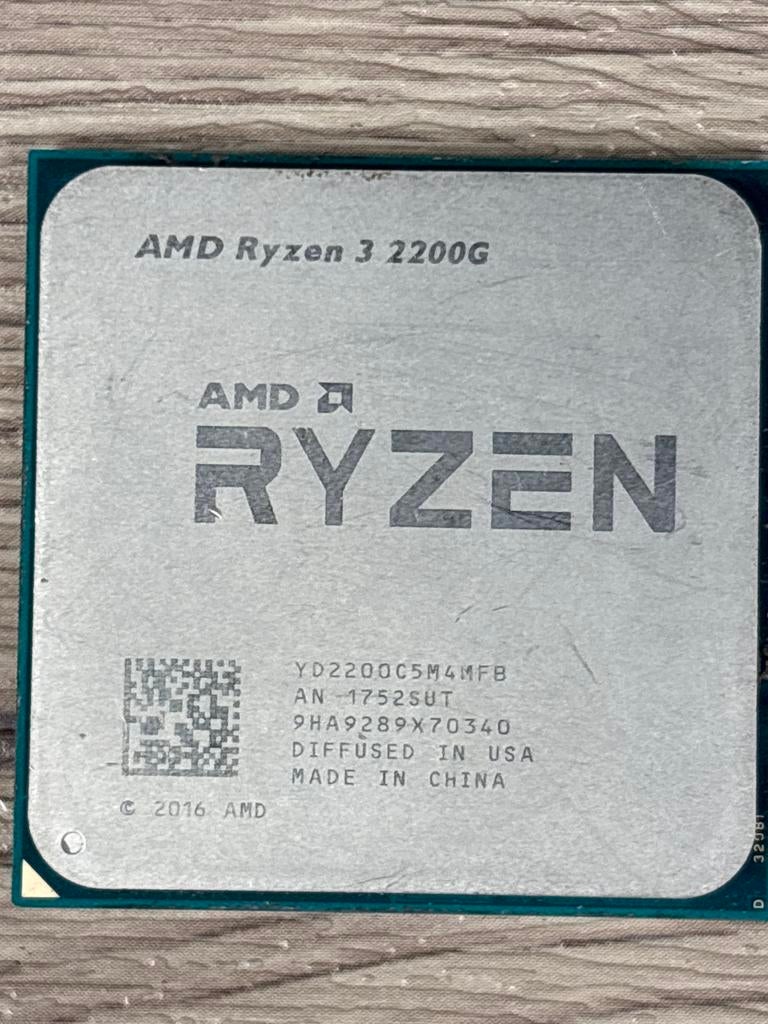 AMD Ryzen 3 2200G Processor - Zo goed als nieuw, Computers en Software, Processors, Ophalen of Verzenden, Zo goed als nieuw, 4-core
