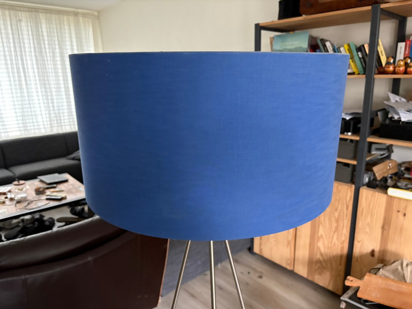Moderne staande lamp met blauwe kap, Ophalen, E27 (groot), Zo goed als nieuw, Metaal