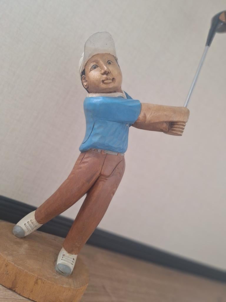 Houten golfspeler beeldje - Handgesneden, Ophalen of Verzenden, 20 - 50 cm, Beeld, Hout