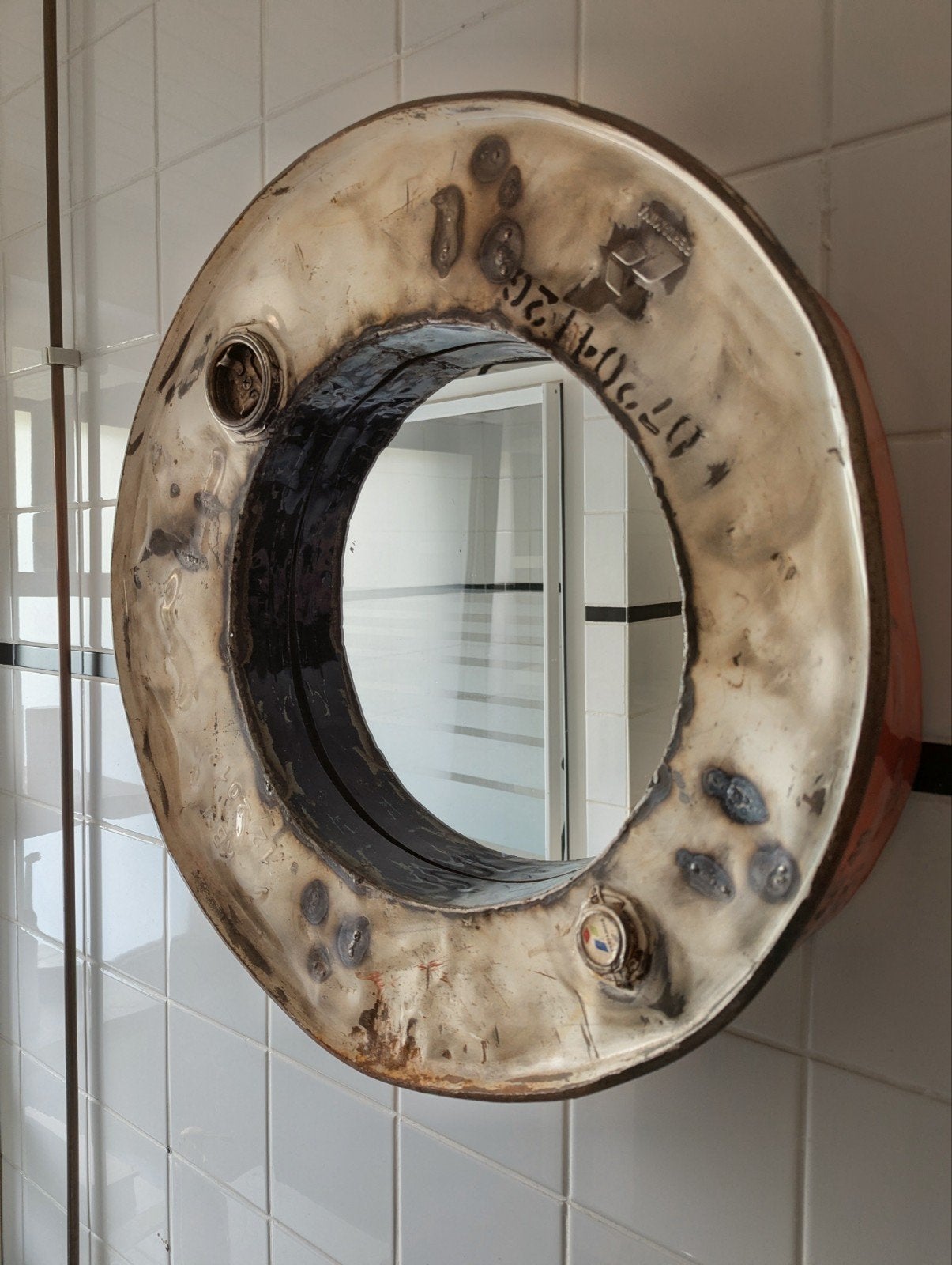 Unieke industriële spiegel - Handgemaakt design, Ophalen of Verzenden, Gebruikt, Rond, 50 tot 75 cm