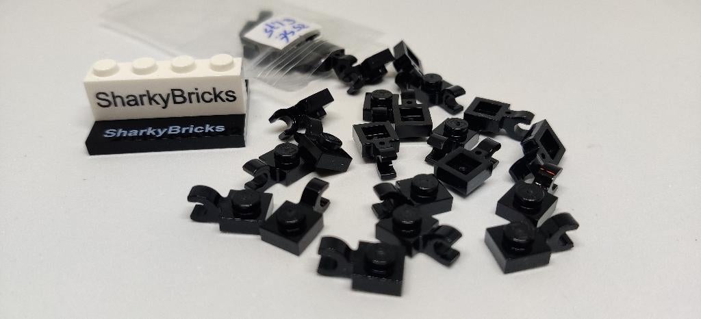 Lego Plate 1x1 Zwart met clip zijkant per 25 stuks (Nieuw), Lego Systems A/S, Overige thema's, Lego, Aastvej 1 7190 Billund Denemarken