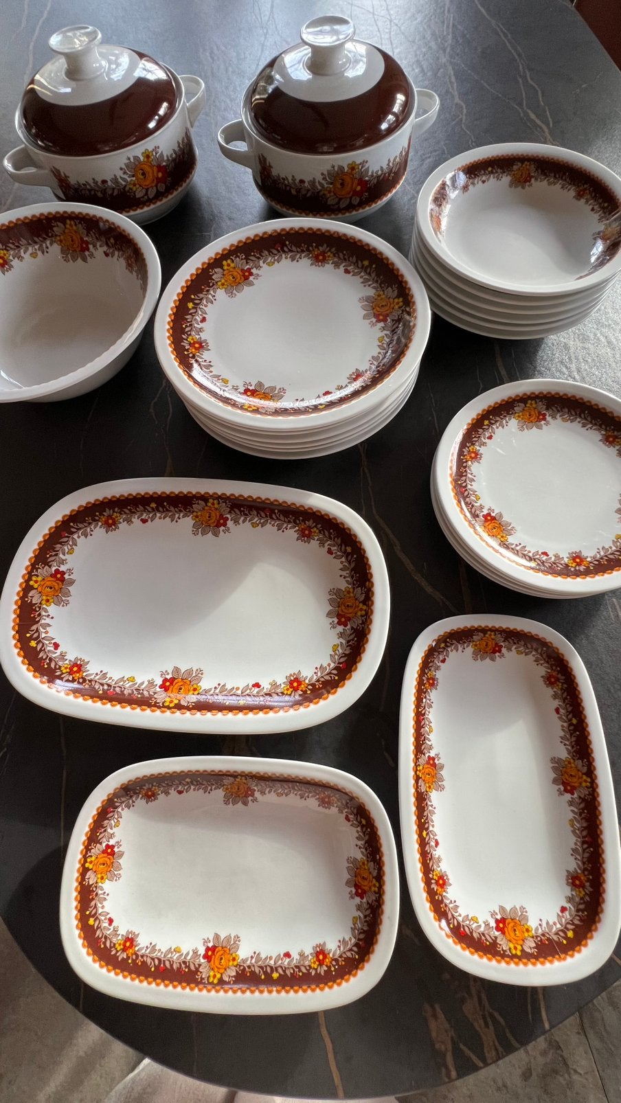 Retro servies begin jaren ‘70, Ophalen
