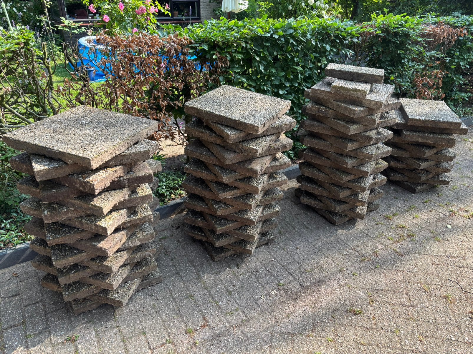 GRATIS Grindtegels 50x50 cm, Ophalen, Zo goed als nieuw, Beton, Terrastegels