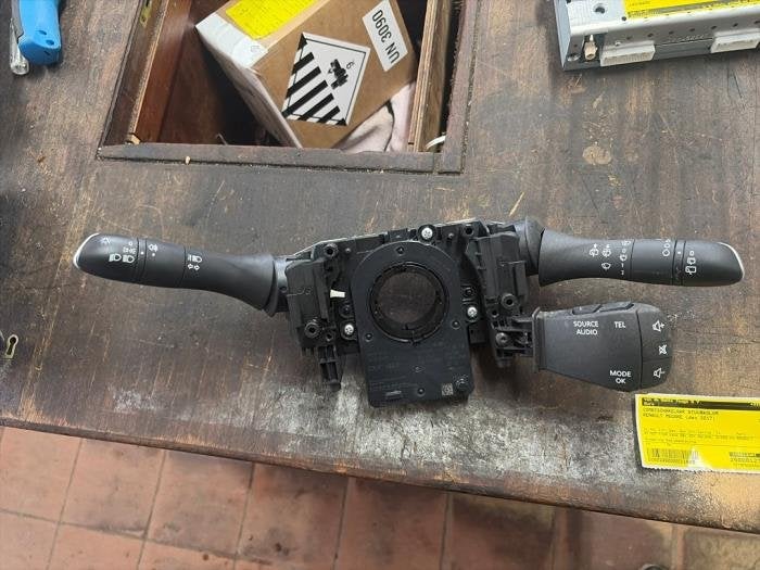 Combischakelaar Stuurkolom van een Renault Megane, Auto-onderdelen, Gebruikt, -, Renault, -