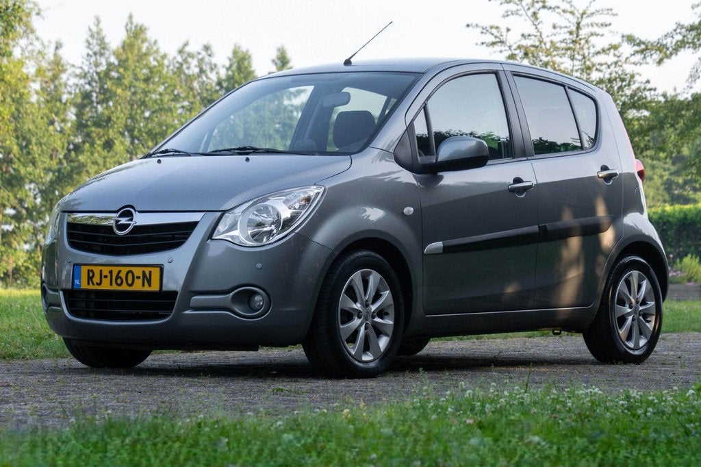 Opel Agila 1.2 Edition Automaat 1e Eigenaar 61.800 km +NAP, Auto's, Opel, Stof, 4 cilinders, Bedrijf, Grijs