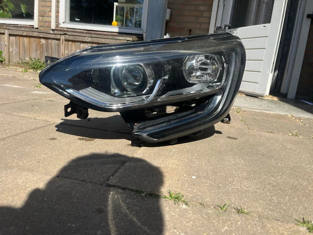 Koplamp Renault Megane 4 (2016) LED DRL Halogeen, Ophalen of Verzenden, Gebruikt, Renault