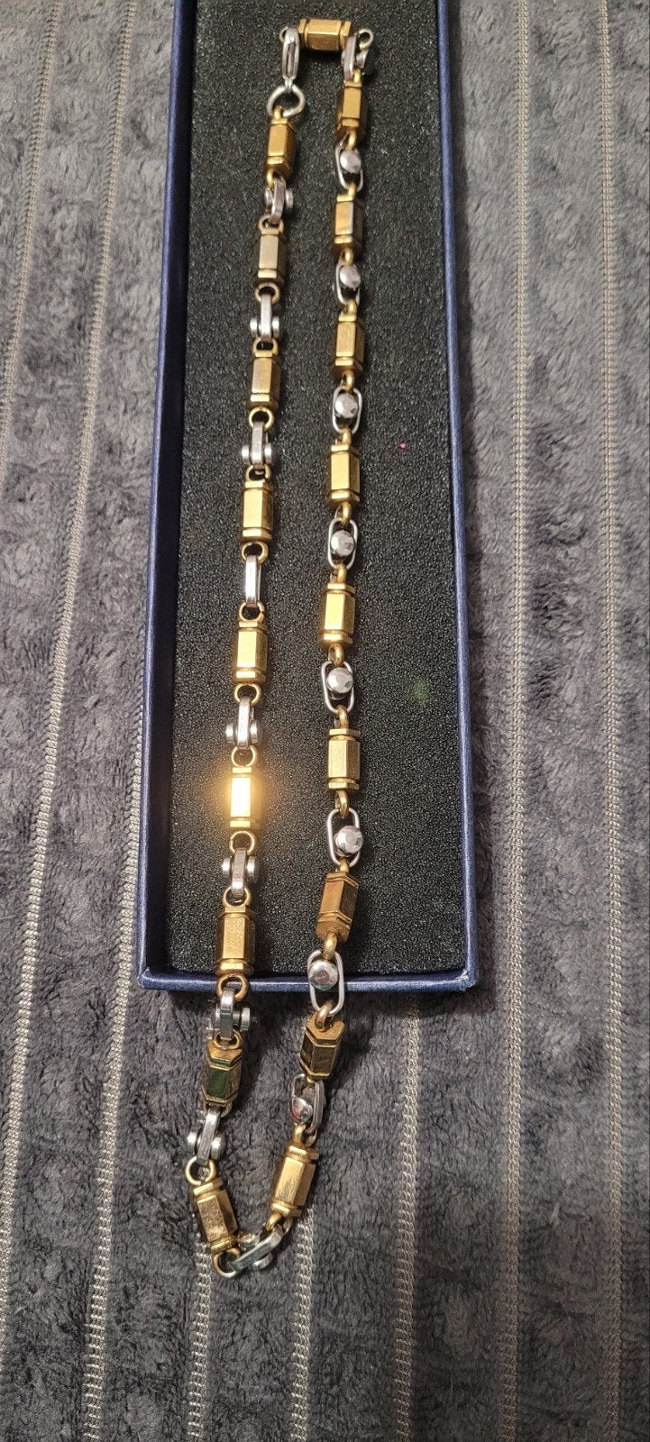 Stijlvolle bicolor ketting - Goud en Zilverkleurig, Ophalen of Verzenden, Nieuw, Goud, Overige materialen