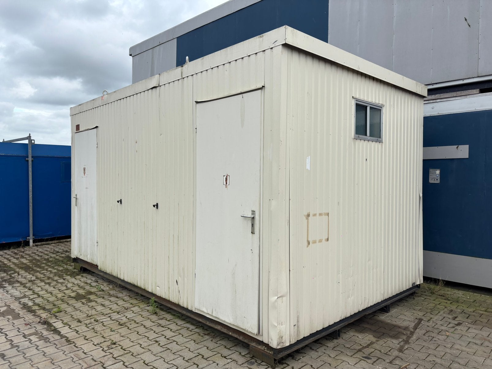 Toiletunit dames en heren, Ophalen