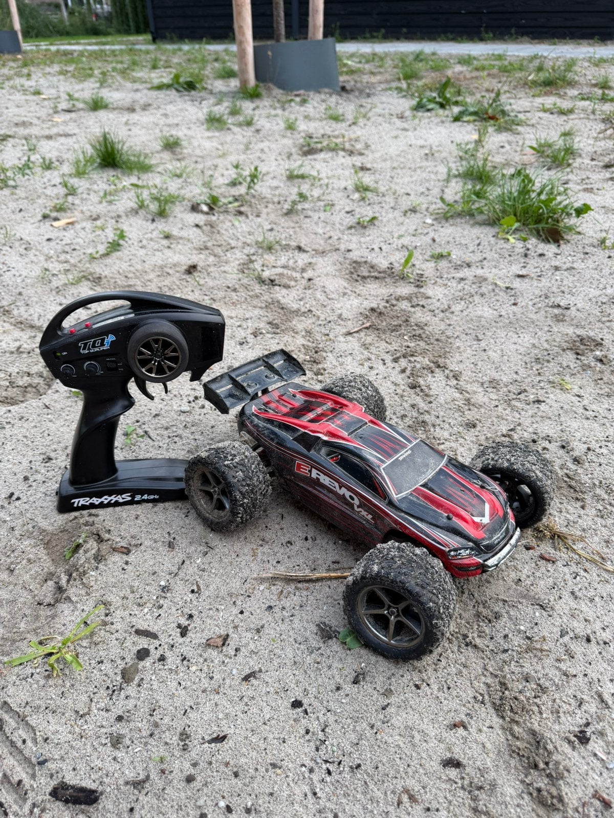 Traxxas e revo vxl 1:16, Hobby en Vrije tijd, Modelbouw | Radiografisch | Auto's, Ophalen, Zo goed als nieuw, Auto offroad
