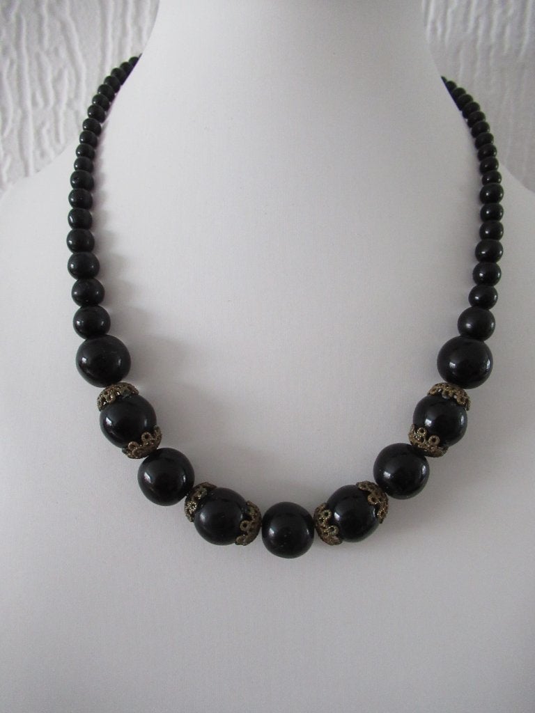Ketting antiek zwarte glaskralen met spacers 44 cm, Verzenden, Overige materialen, Ketting