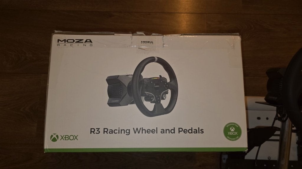 Foto 12 van MOZA R3 bundel + Wheel Stand Pro DD – Xbox & PC