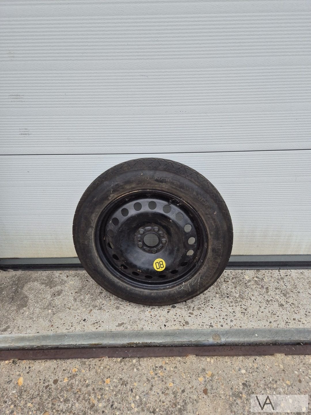 Thuiskomer reservewiel BMW 5 serie E60 E61 en F10 F11 €90, Gebruikt, -, -, Banden en Velgen