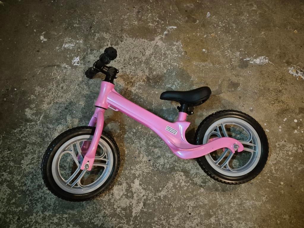 Roze loopfiets voor kinderen, Fietsen en Brommers, Fietsen | Kinderfietsjes, Ophalen, Zo goed als nieuw, 16 tot 20 inch, Onbekend