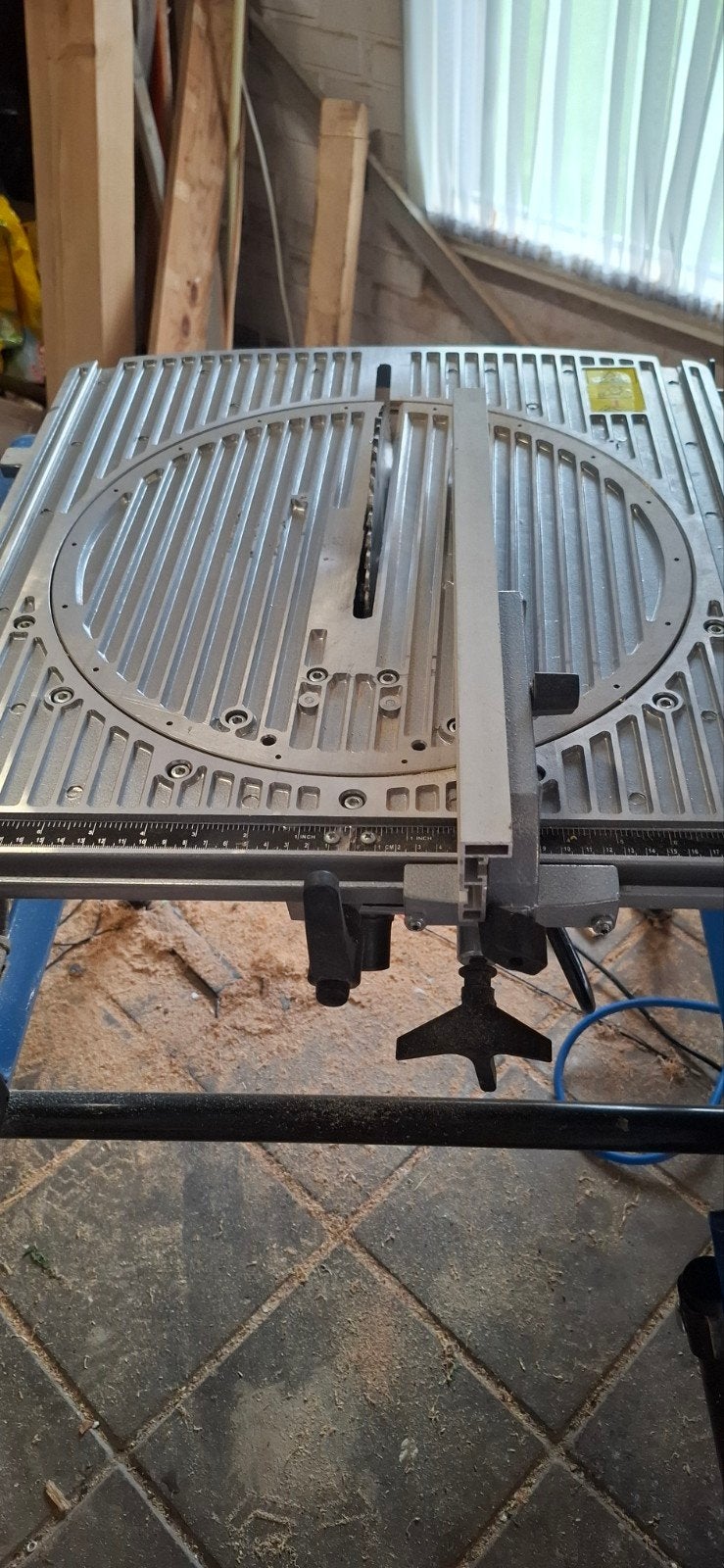 Zaagtafel gude gfo 1801, Doe-het-zelf en Verbouw, Gereedschap | Zaagmachines, Ophalen of Verzenden, 1200 watt of meer, 70 mm of meer