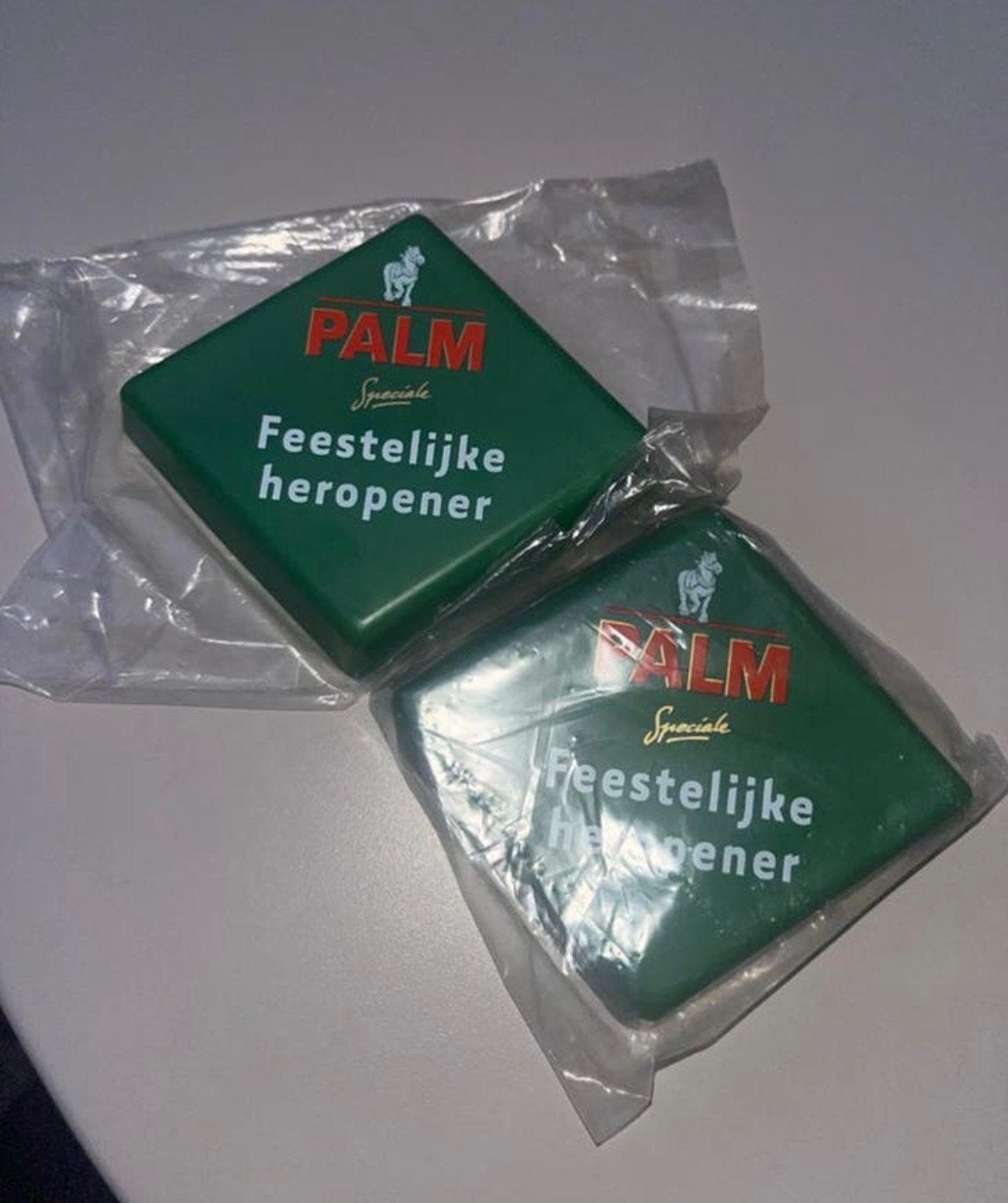 2x Vintage Palm Bier Flesopener 'Feestelijke Heropener' NIB, Ophalen of Verzenden, Nieuw, Flesopener, Palm