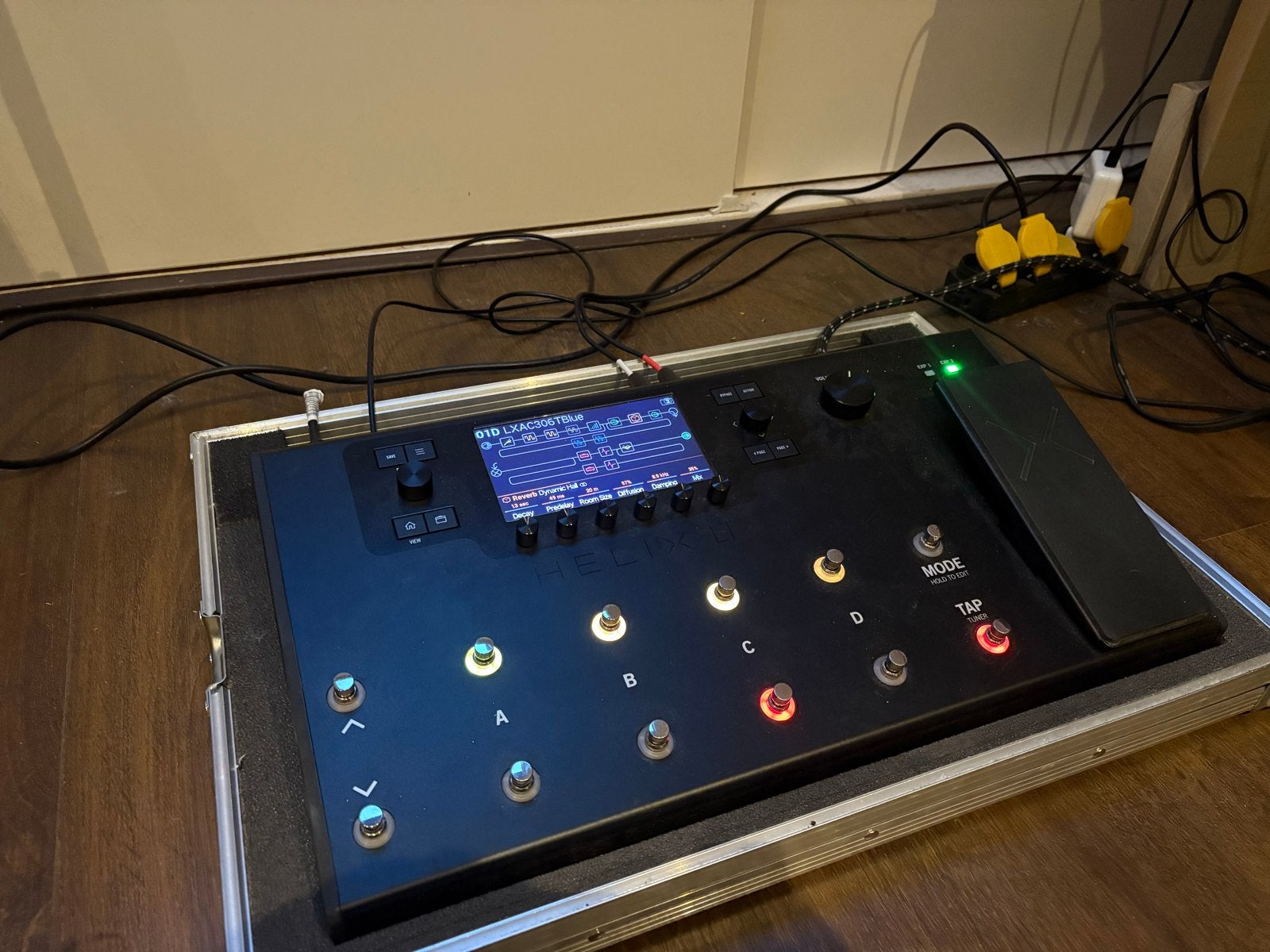 Line 6 Helix LT Multi-effect Gitaarprocessor, Muziek en Instrumenten, Effecten, Zo goed als nieuw, Multi-effect, Ophalen of Verzenden