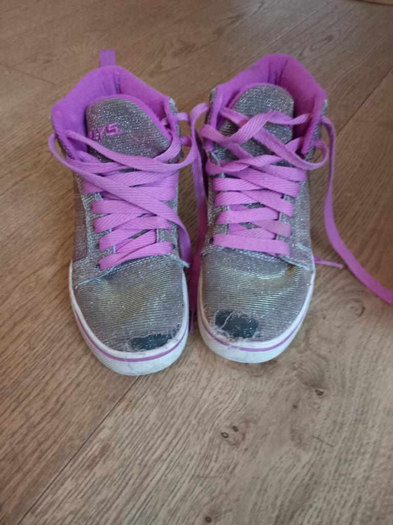 Heelys rolschoenen - paars/zilver maat 34, Ophalen of Verzenden, Gebruikt, Kinderen