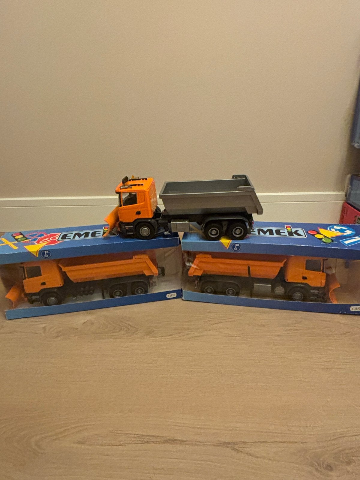 3x Scania G490 Emek 15508 Kipper met Ploeg, Ophalen of Verzenden, Nieuw, Bus of Vrachtwagen, Overige merken
