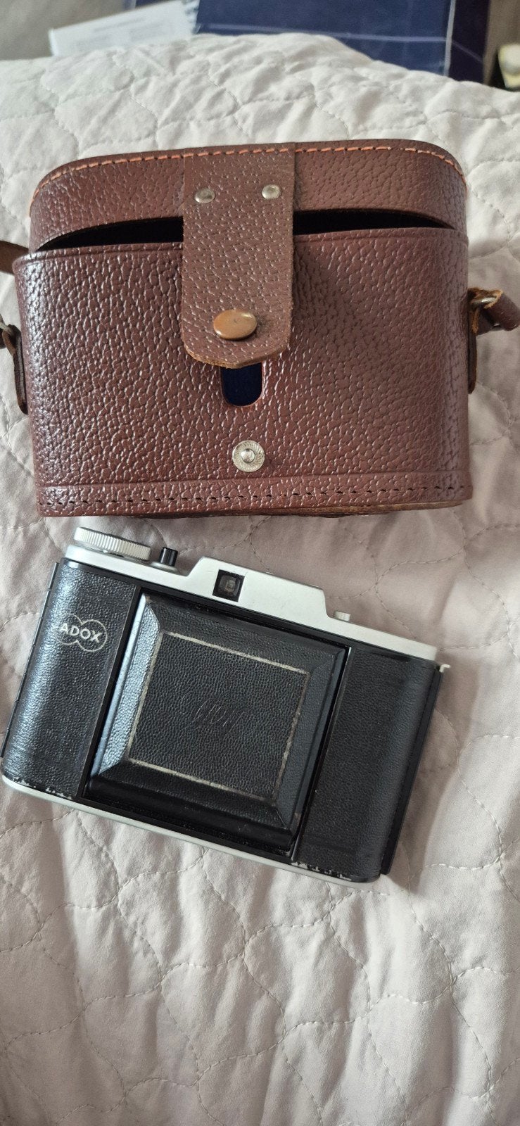 Adox vouwcamera met lederen tasje, Ophalen of Verzenden, Gebruikt, Compact, Overige Merken