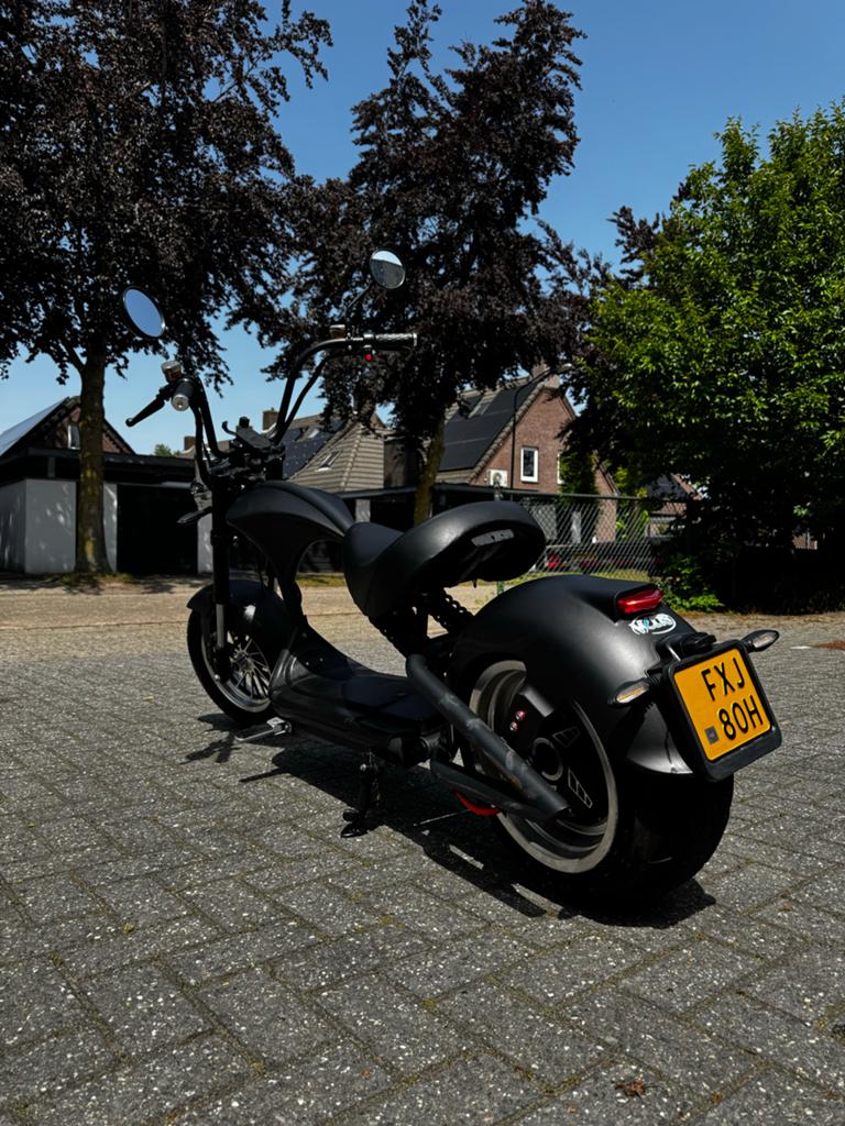 Mat Zwarte Elektrische Scooter - Chopper Stijl, Ophalen, Zo goed als nieuw, Elektrisch, Overige merken