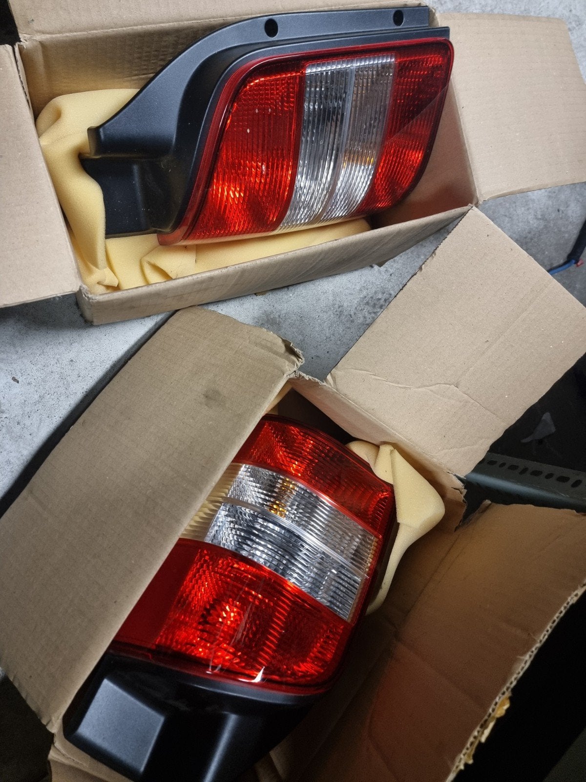 Nieuwe achterlichten set voor VW Transporter T5 Orgineel, Auto-onderdelen, Ophalen of Verzenden, Nieuw, Volkswagen