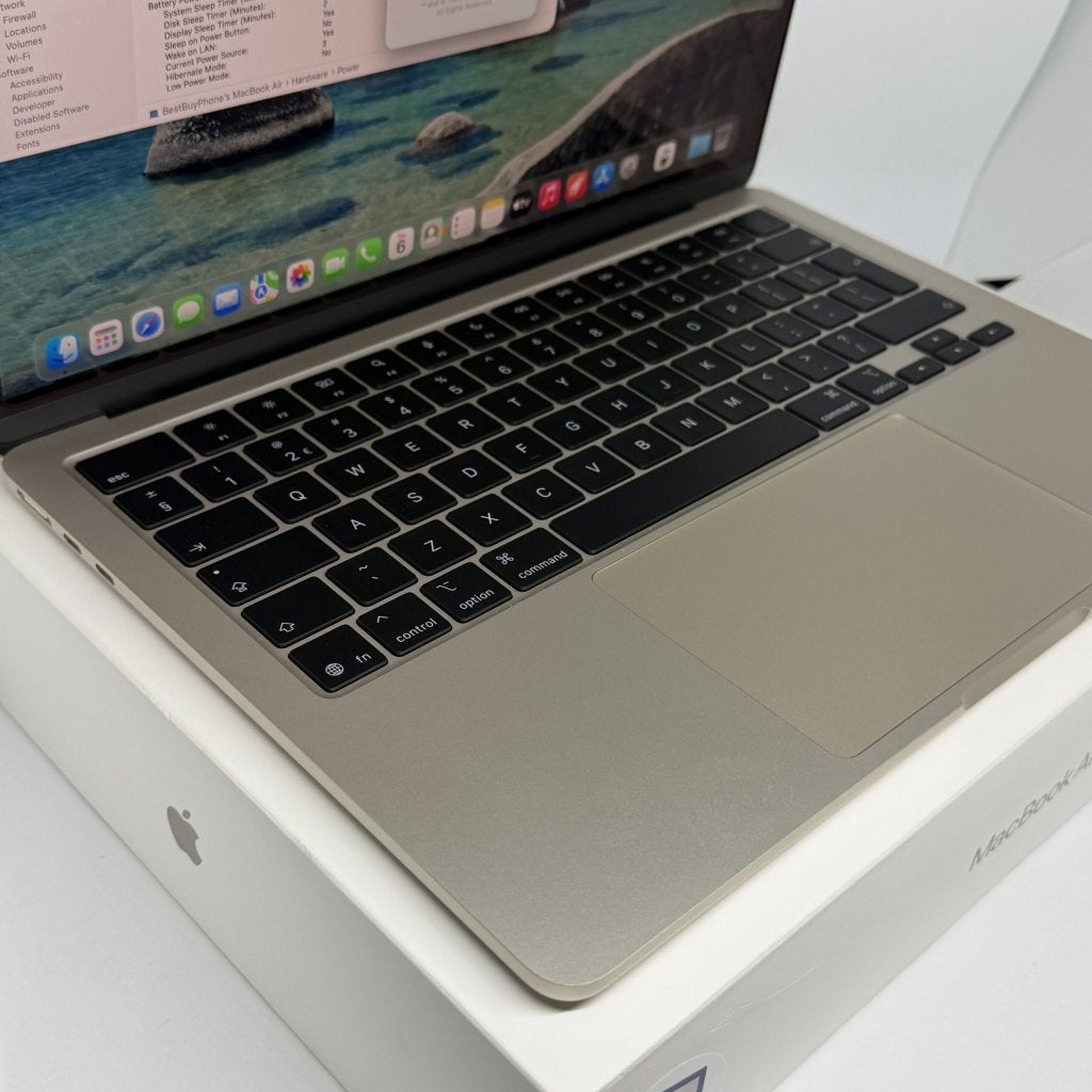 MacBook Air M4 256GB sterrenlicht /ongebruikt + garantie, Apple, Zo goed als nieuw, Support@apple.com, Apple Park Way, Cupertino, California