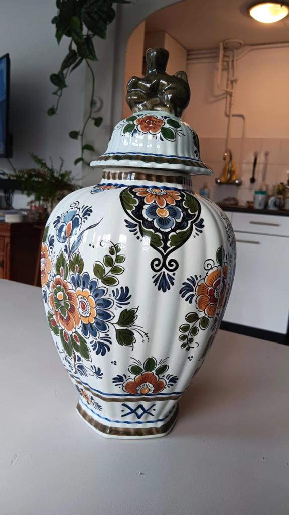 Vaas Delfts polychroom handwerk, Antiek en Kunst, Antiek | Vazen, Ophalen of Verzenden