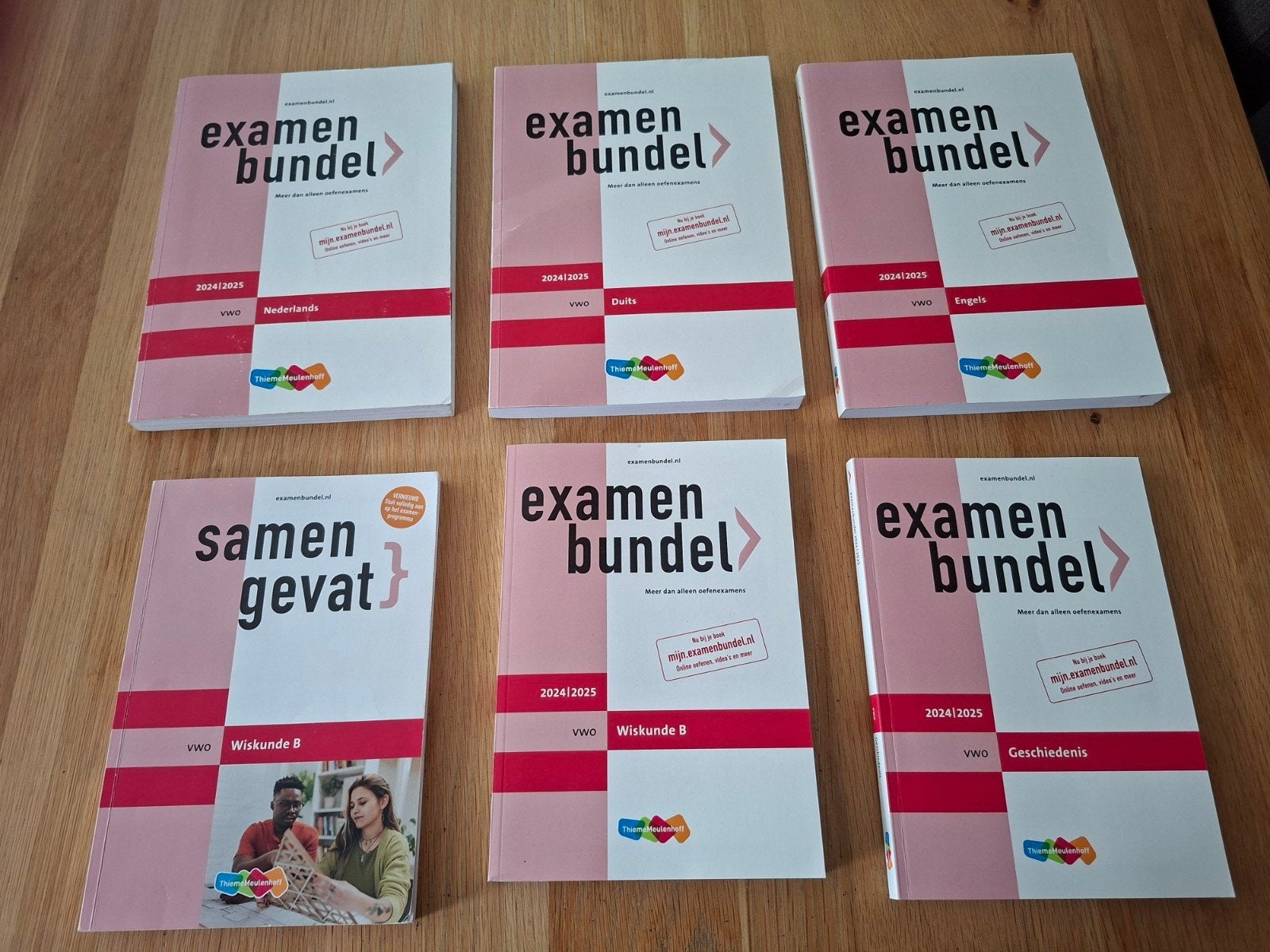 Examenbundels VWO van 2024/25, Boeken, Schoolboeken, Ophalen of Verzenden, Gelezen, VWO