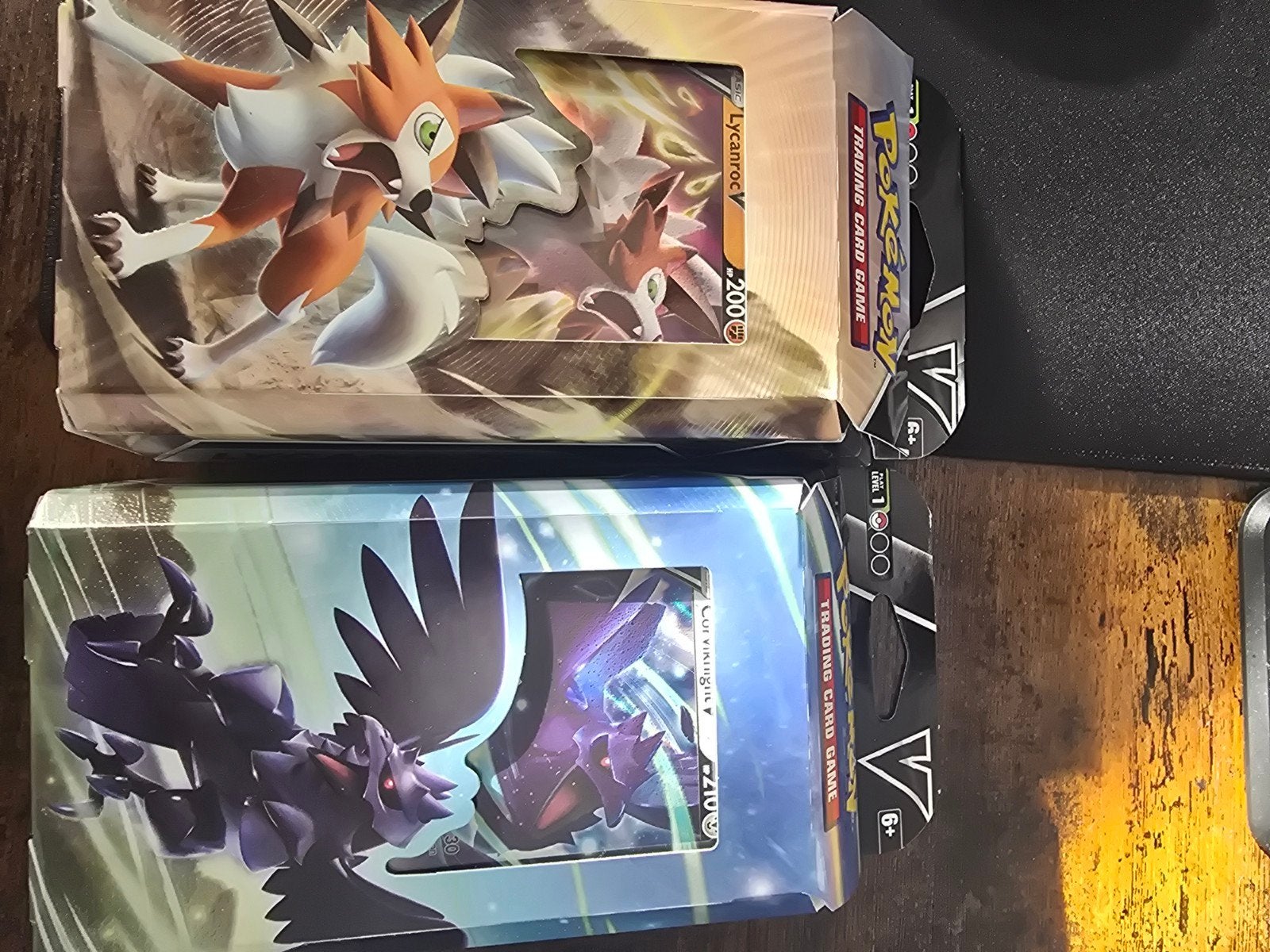 Pokémon Corviknight V (ongeopend) & Lycanroc V (geopend), Ophalen, Nieuw, Speeldeck