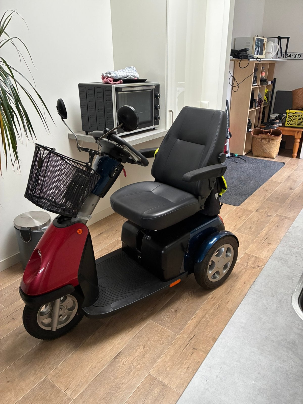 Trophy 6 scootmobiel 3 wielen, Ophalen, Gebruikt, 36 t/m 45 km, Sterling