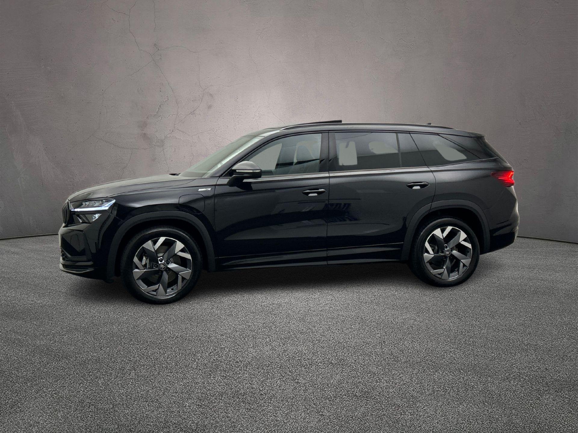 Skoda Kodiaq Sportline Business 1.5 TSI PHEV 204pk DSG Autom, Auto's, Skoda, Euro 6, 4 cilinders, 250 km/l, 1818 kg