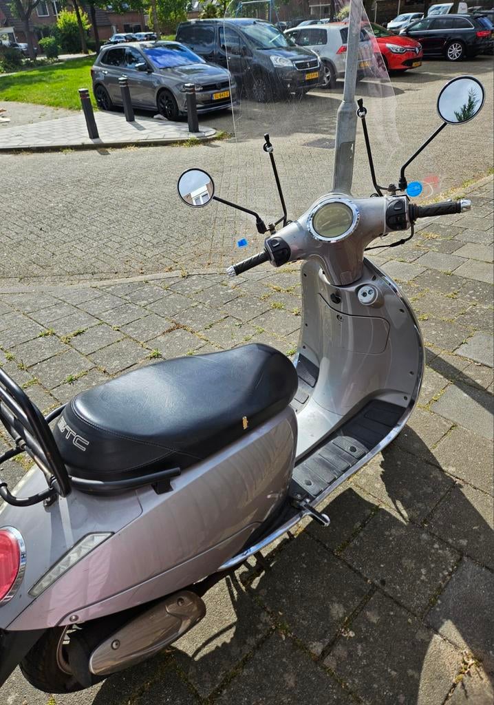 Scooter Nimoto, Ophalen, Gebruikt, Benzine