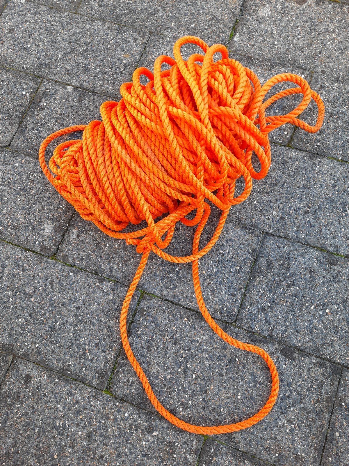 Te koop ca. 75 m1 stevig nylon touw, Ophalen of Verzenden
