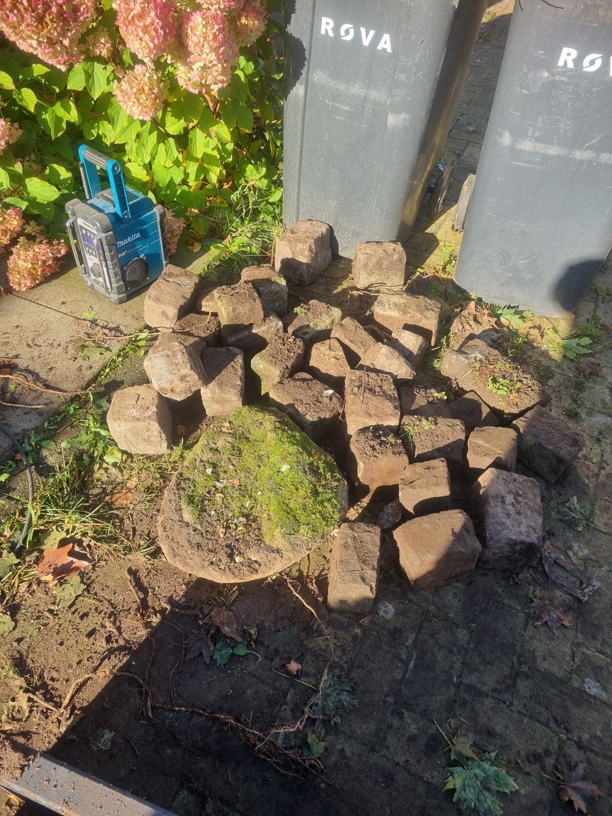 GRATIS: Gebruikte klinkers voor tuin of oprit, Tuin en Terras, Ophalen, Gebruikt, Klinkers, 5 tot 10 m²