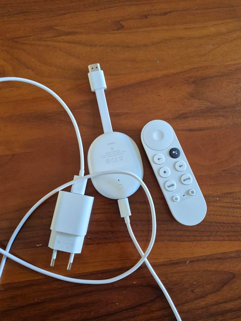 Chromecast met Google TV (HD) - Wit, Ophalen of Verzenden, Zo goed als nieuw, HDMI, Zonder harde schijf