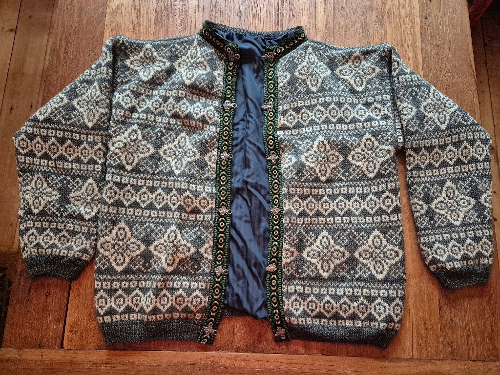 Noors wollen vest maat 42-44, Kleding | Dames, Ophalen of Verzenden, Zo goed als nieuw, Maat 42/44 (L), Grijs