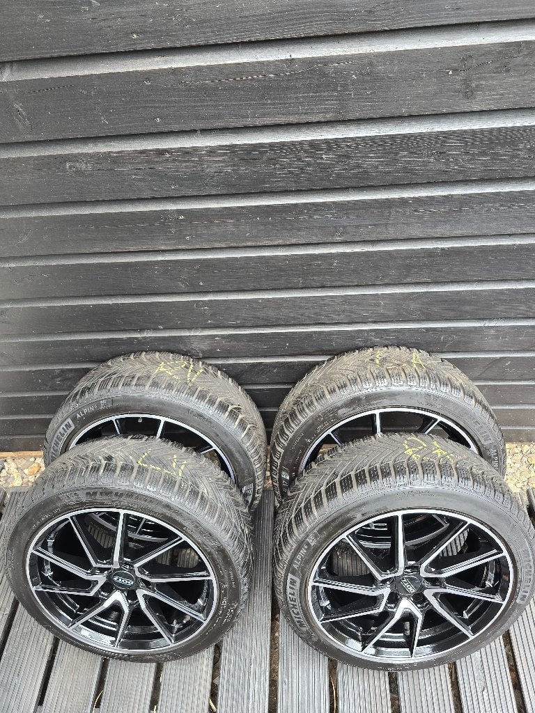 winterband Michelin Alpin 6 225/45 R17  DOTZ 17 inch velgen, Ophalen, Gebruikt, 17 inch, Winterbanden