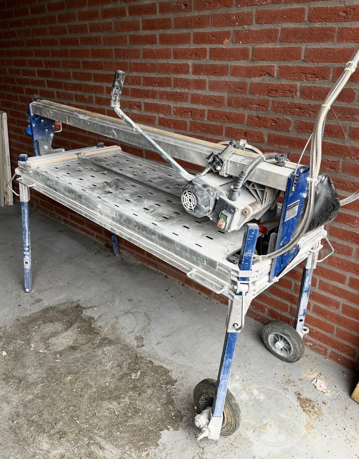 Carat caracoup alu 105 tegelzaagmachine laser, Ophalen, Zo goed als nieuw, 1200 watt of meer, Overige typen