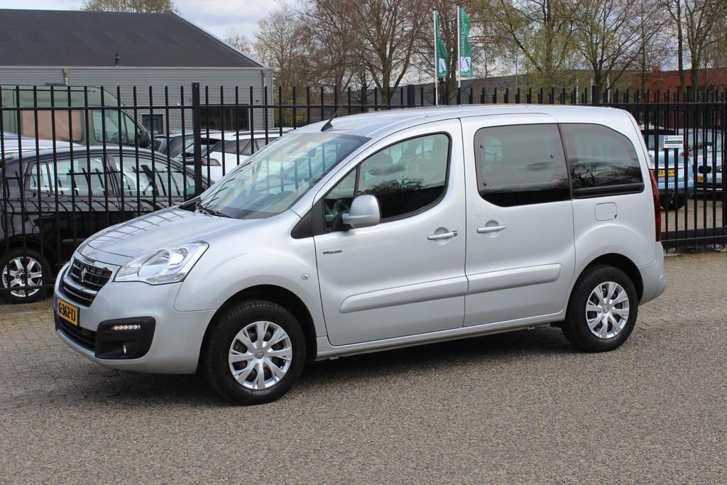 Peugeot Partner Tepee Electric Active, Stof, Gebruikt, Parkeersensor, 405 min