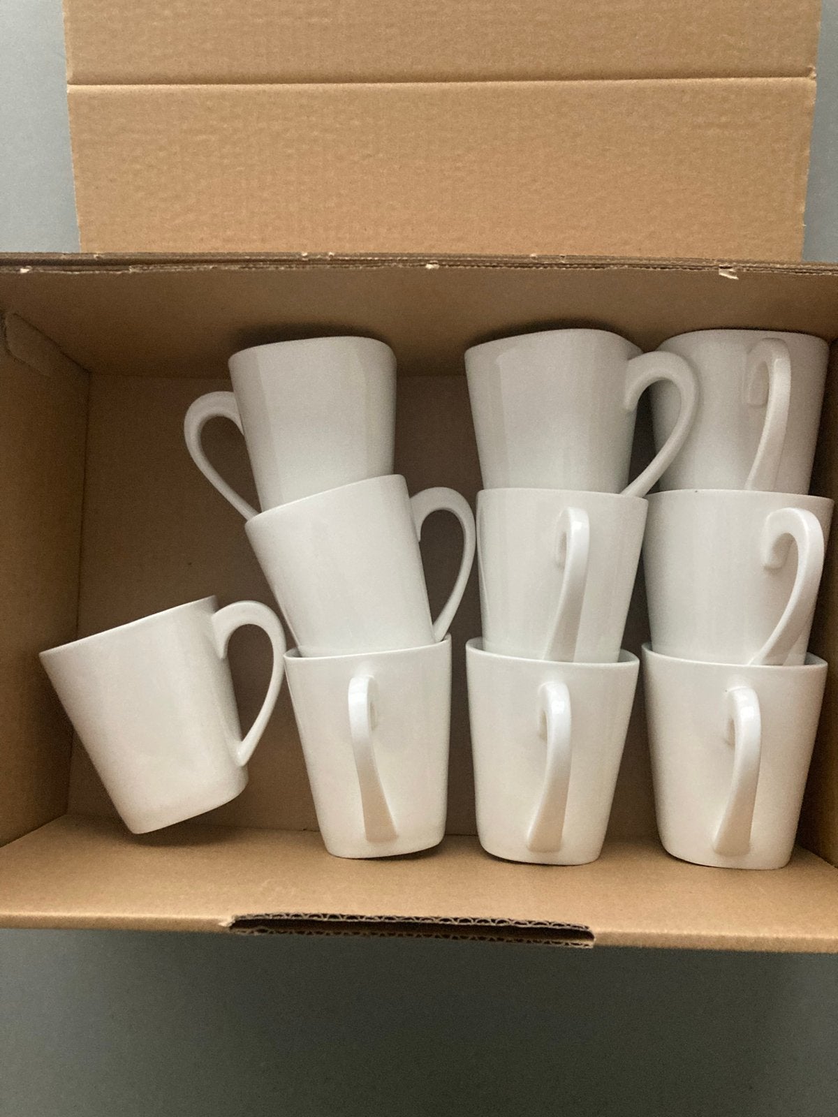 Set van 10 Xenos mokken, wit, vierkant met ronde hoeken, Overige merken, Zo goed als nieuw, Overige stijlen, Mok