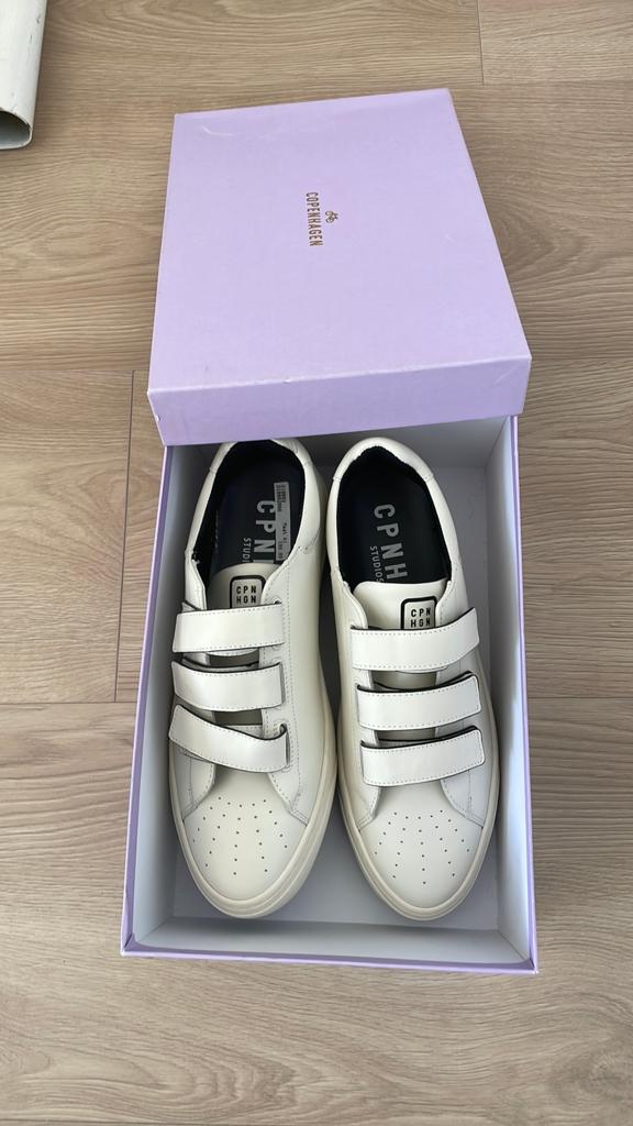 Nieuwe Sneakers Copenhagen dames wit m.41, Wit, Nieuw, Ophalen of Verzenden, Sneakers of Gympen
