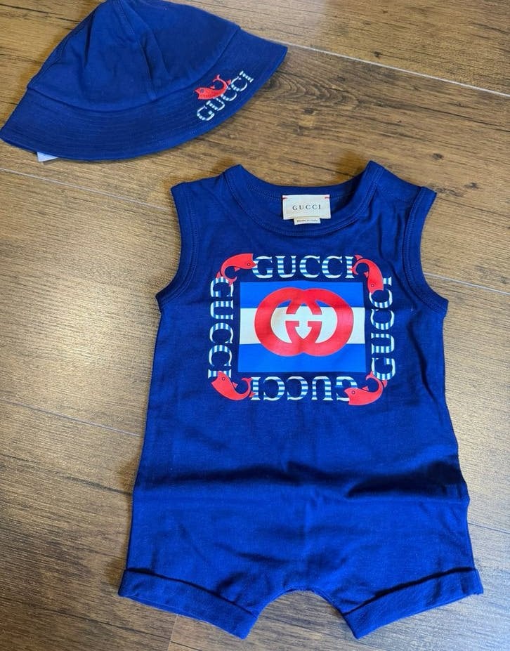 100% Origineel - GUCCI - Baby Set met Hoedje - 3/6 maanden, Ophalen of Verzenden, Nieuw, Jongetje, Setje
