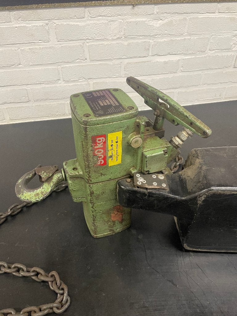 Pneumatische kettingtakel 500kg, Ophalen, Gebruikt