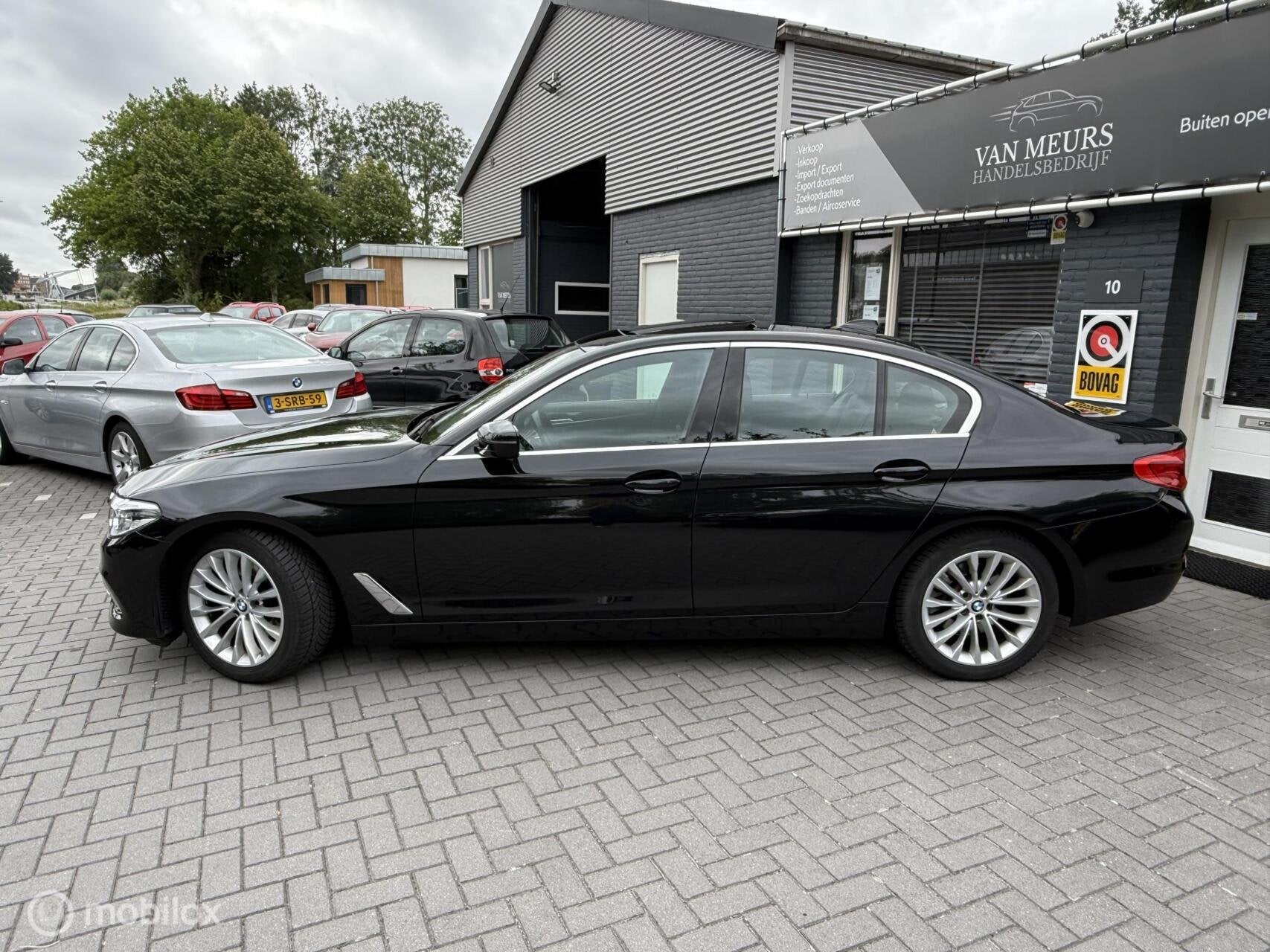 BMW 5-serie 520i Corporate Lease High Executive Automaat, le, Auto's, Automaat, 1998 cc, Achterwielaandrijving, Gebruikt
