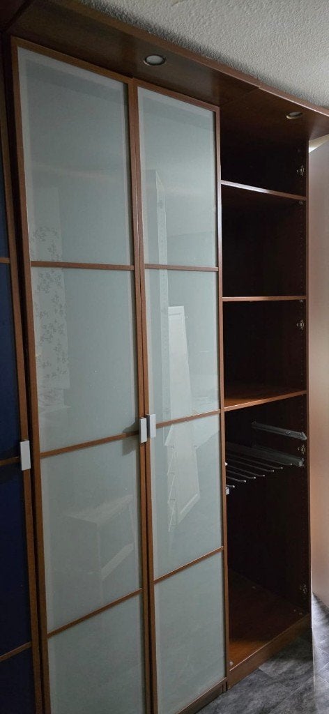 Kleding kast, Ophalen, Met deur(en), 200 cm of meer, 75 cm of meer